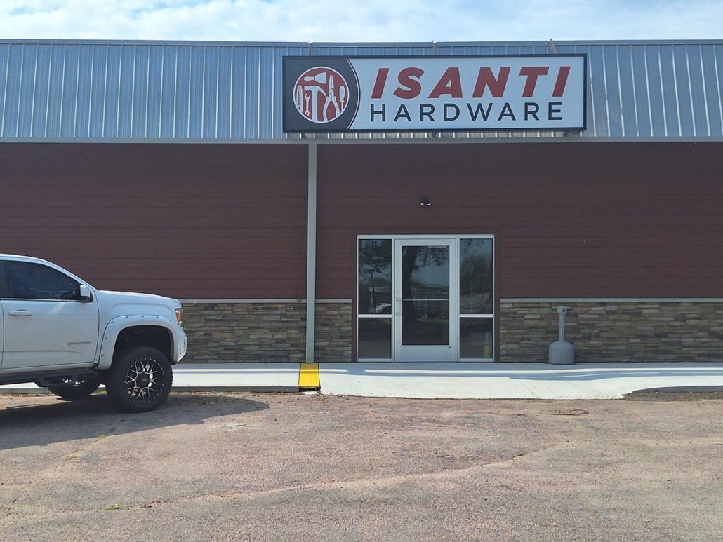 Isanti Hardware